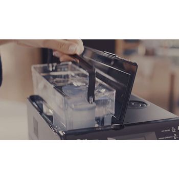 CA6700/10 Ca6700/10 ontkalker saeco-espressomachine 250 ml In gebruik foto