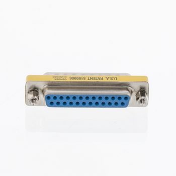 VLCP52818M Seriële adapter sub-d 25-pins male - sub-d 25-pins female metaal